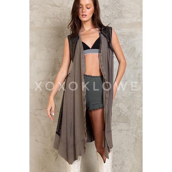 POL Rhinestone Studded Sleeveless Midi Cardigan with Pointed Hem - Picture 13 of 16